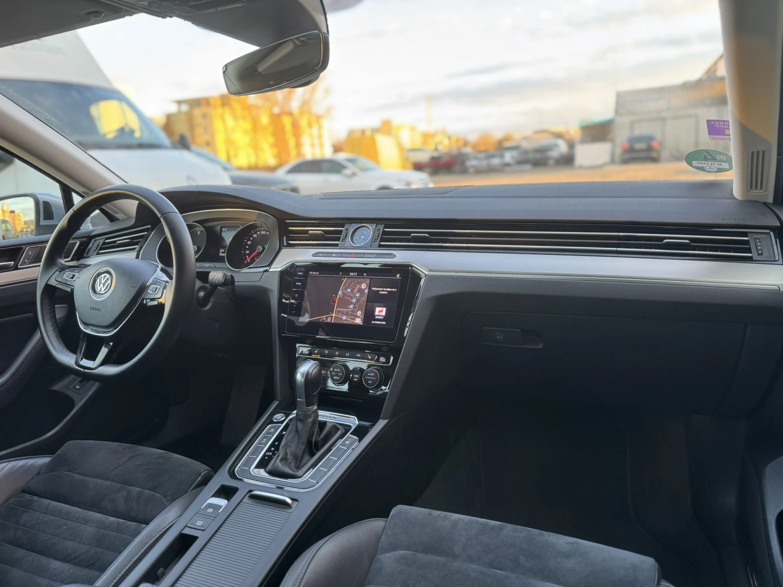 VW Passat 2.0 TDI 4Motion Highline, снимка 15 - Автомобили и джипове - 54175176