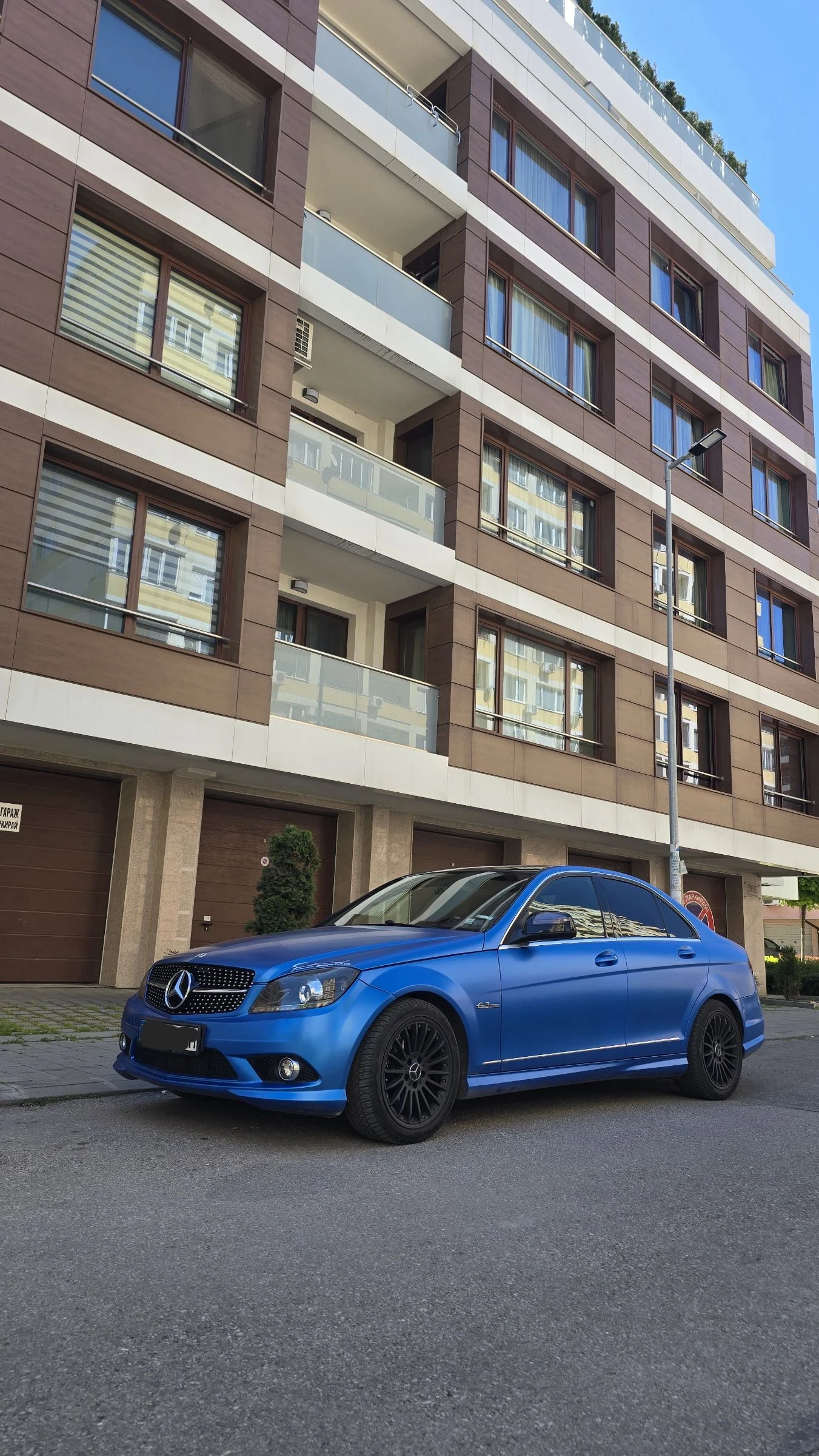 Mercedes-Benz C 180 C63 AMG , снимка 9 - Автомобили и джипове - 54374999