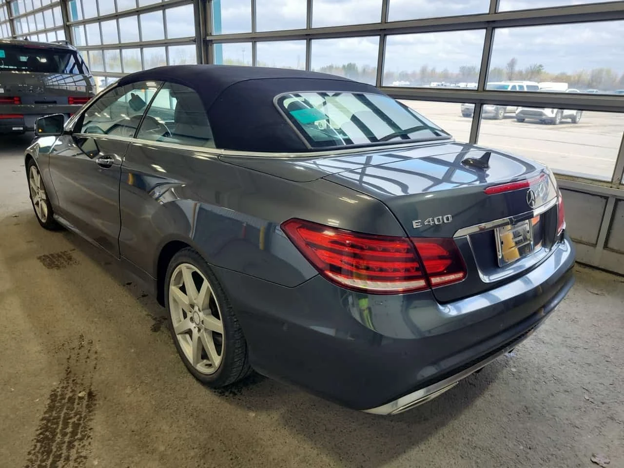 Mercedes-Benz E 400 * Cabriolet * ПОДГРЕВ * ОТ ПРЕДСТАВИТЕЛСТВО, снимка 4 - Автомобили и джипове - 54422976