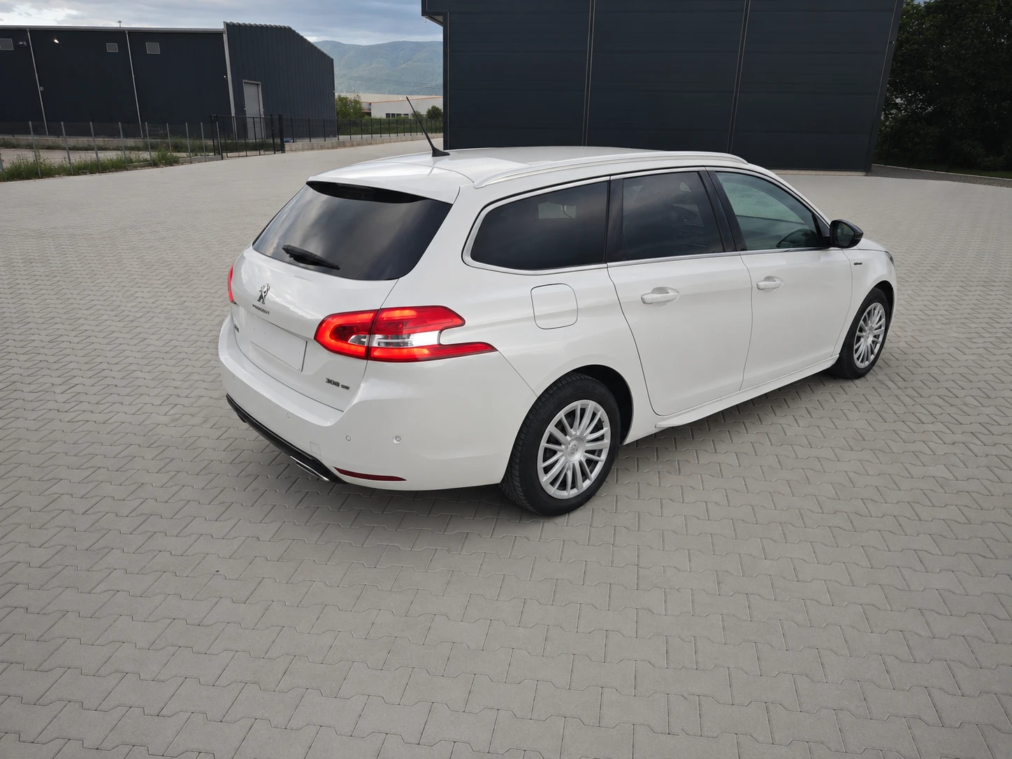 Peugeot 308 SW, GT-line, снимка 3 - Автомобили и джипове - 54527564