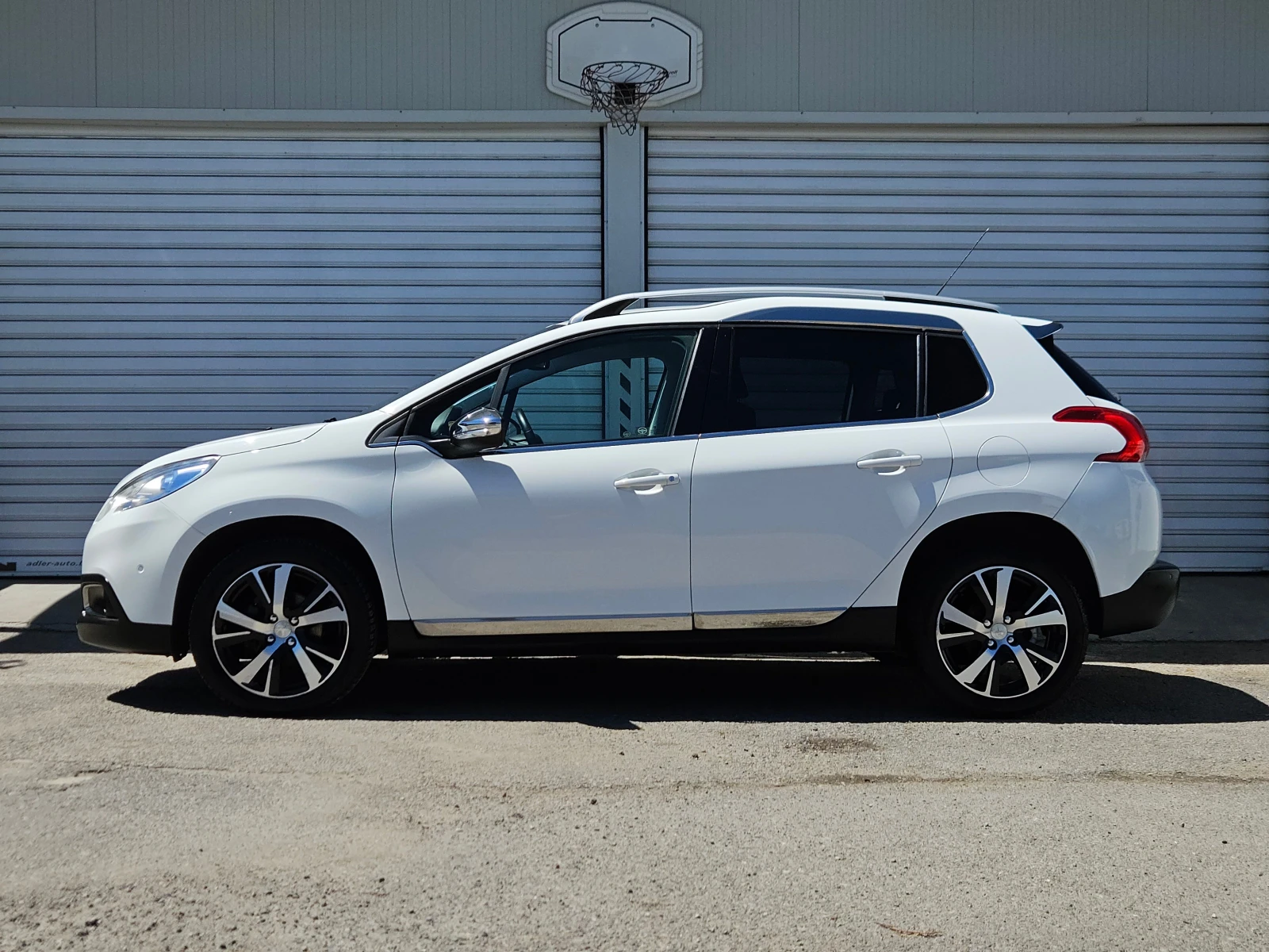 Peugeot 2008 1.6HDI/ALLURE/92k.c/NAVI/ACC/БЛУТУТ/EURO 5B/ТОП, снимка 5 - Автомобили и джипове - 54551529