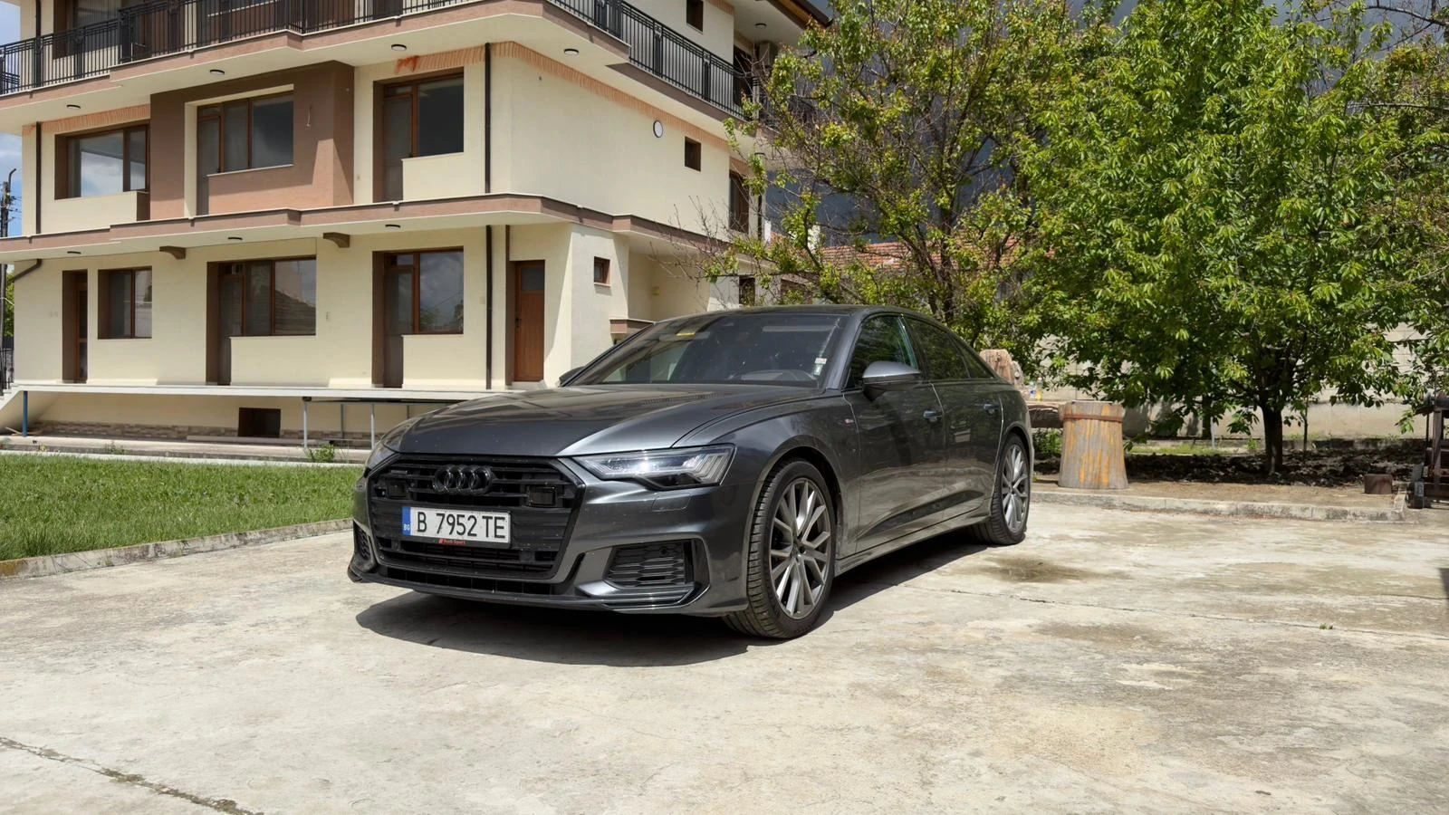 Audi A6 Завиващ заден мост., снимка 2 - Автомобили и джипове - 54586299