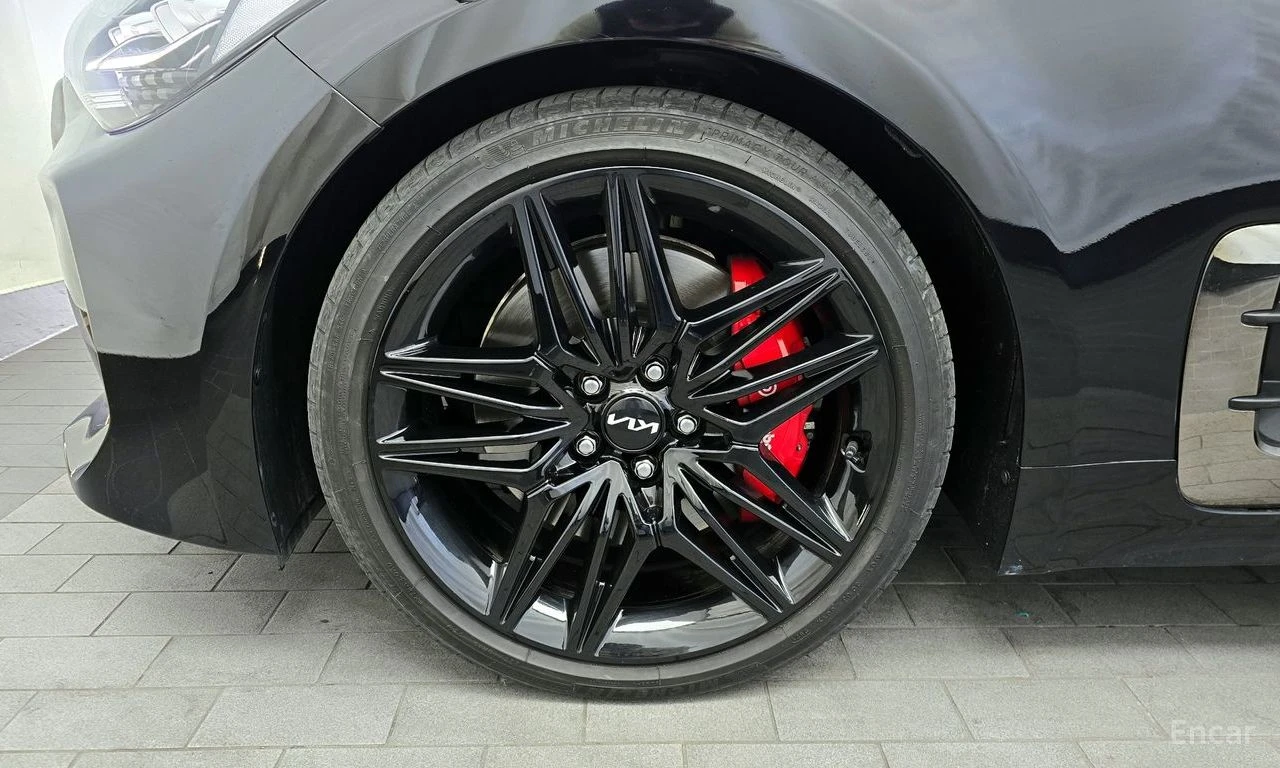 Kia Stinger 2.5* MASTERS* ПОДГРЕВ* ОБДУХВАНЕ* ХЕДЪП* 360КАМЕРА, снимка 5 - Автомобили и джипове - 54642269