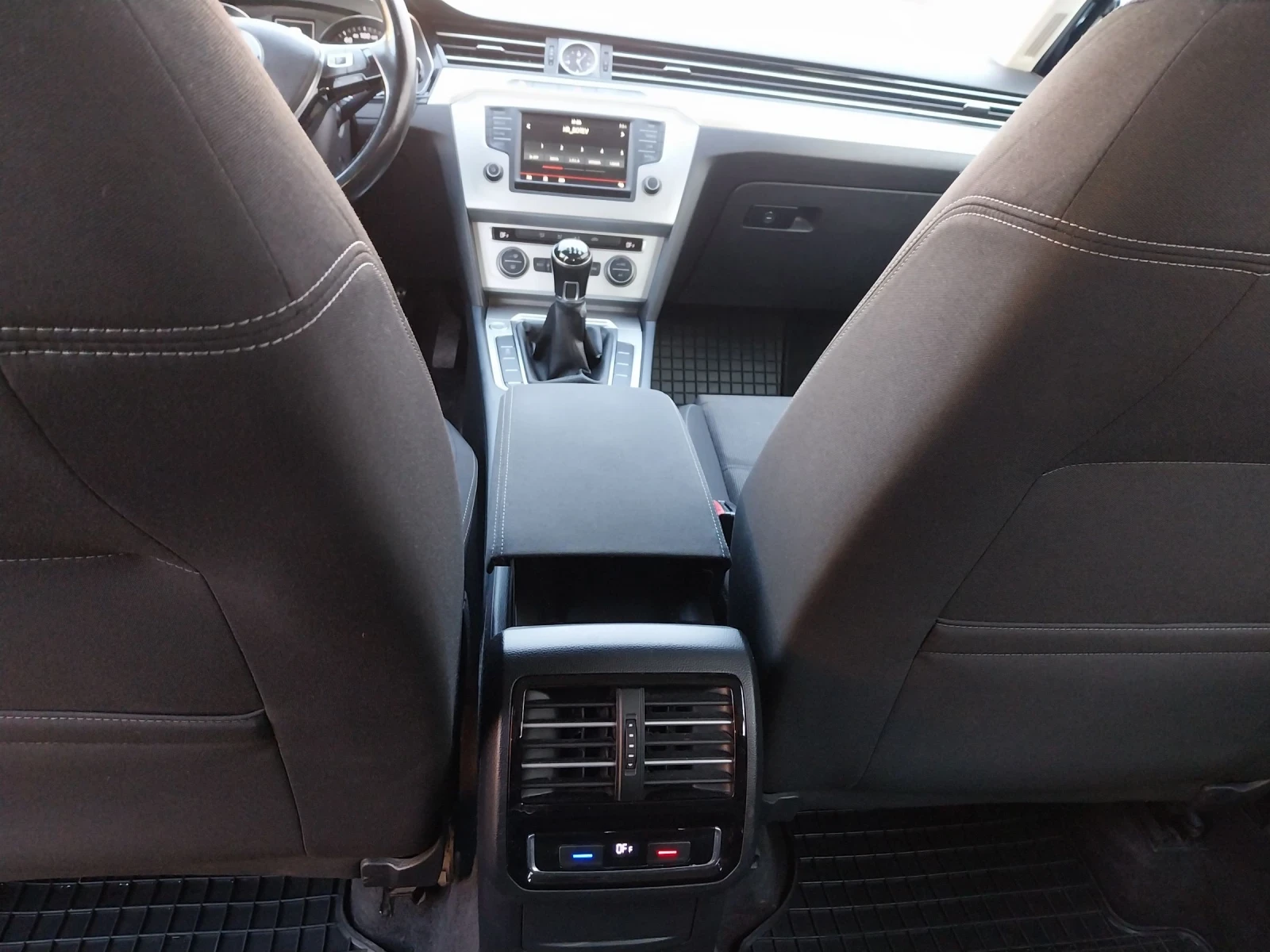 VW Passat 2 D, снимка 8 - Автомобили и джипове - 54695771