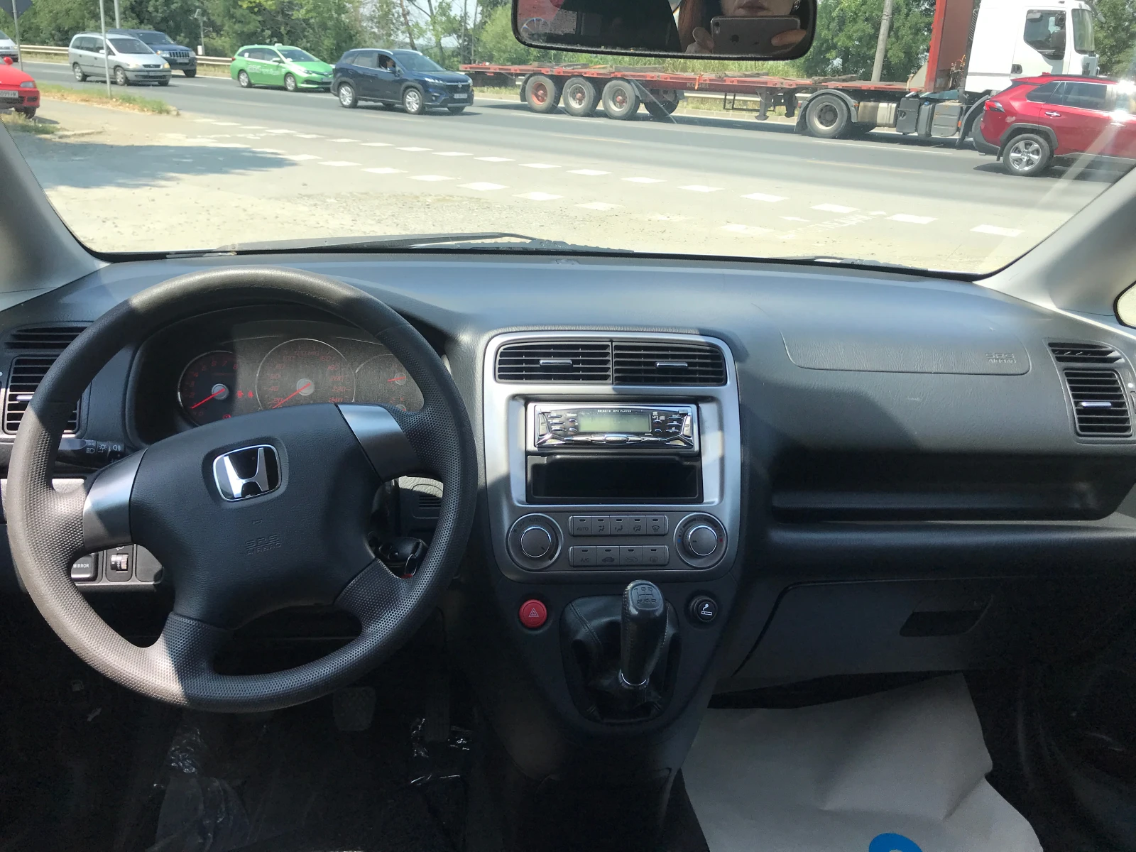 Honda Stream 1, 7 ES, снимка 6 - Автомобили и джипове - 55143335