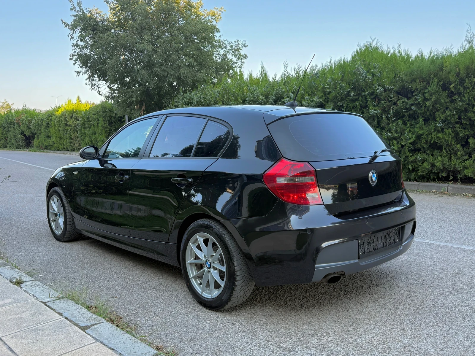 BMW 118 d LCI M-Sport , снимка 7 - Автомобили и джипове - 55578581