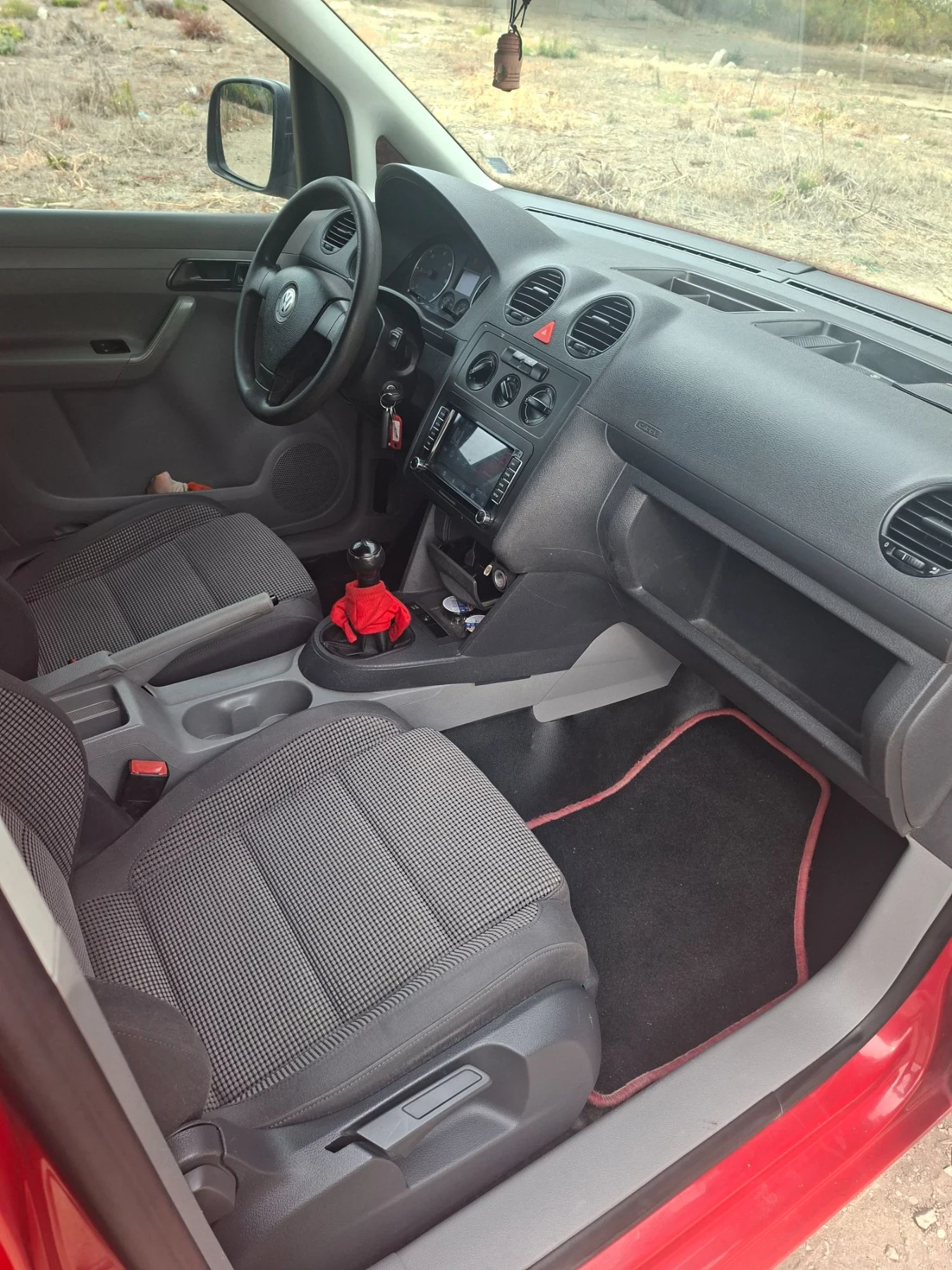 VW Caddy 1.9TDI MAXI AC, снимка 13 - Автомобили и джипове - 56705108