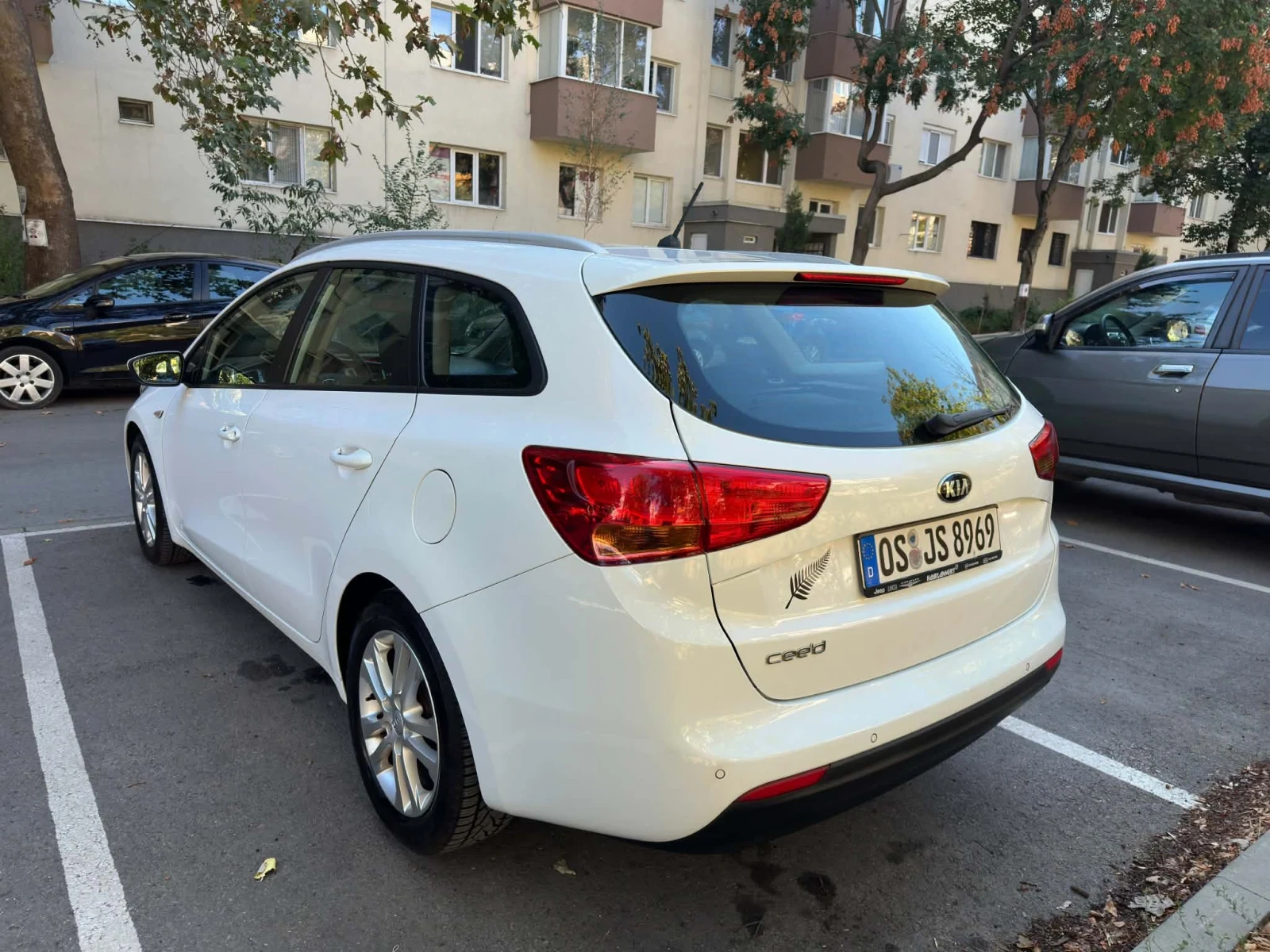 Kia Ceed 1.4  100кс, снимка 4 - Автомобили и джипове - 56058880