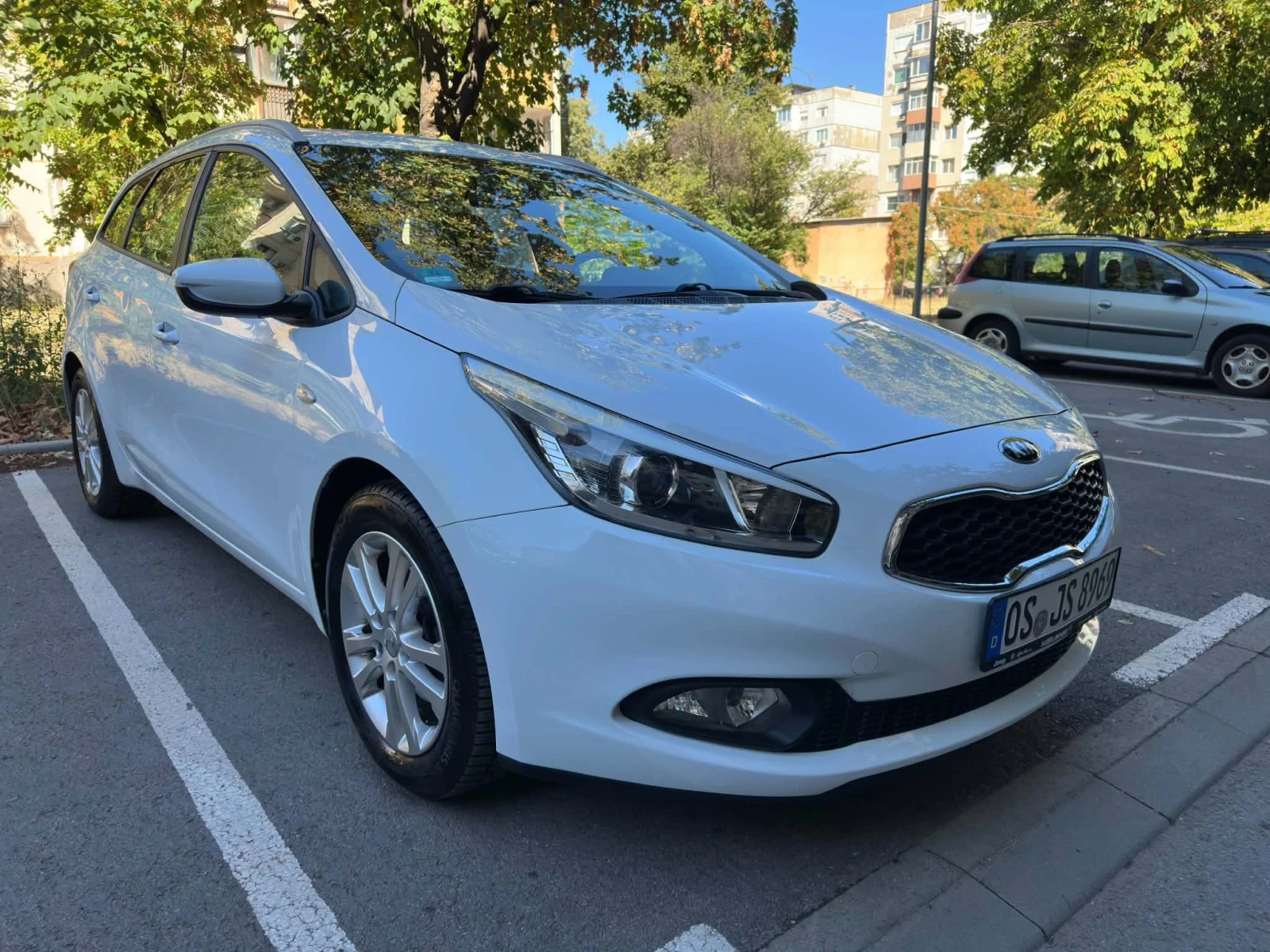 Kia Ceed 1.4  100кс, снимка 2 - Автомобили и джипове - 56058880