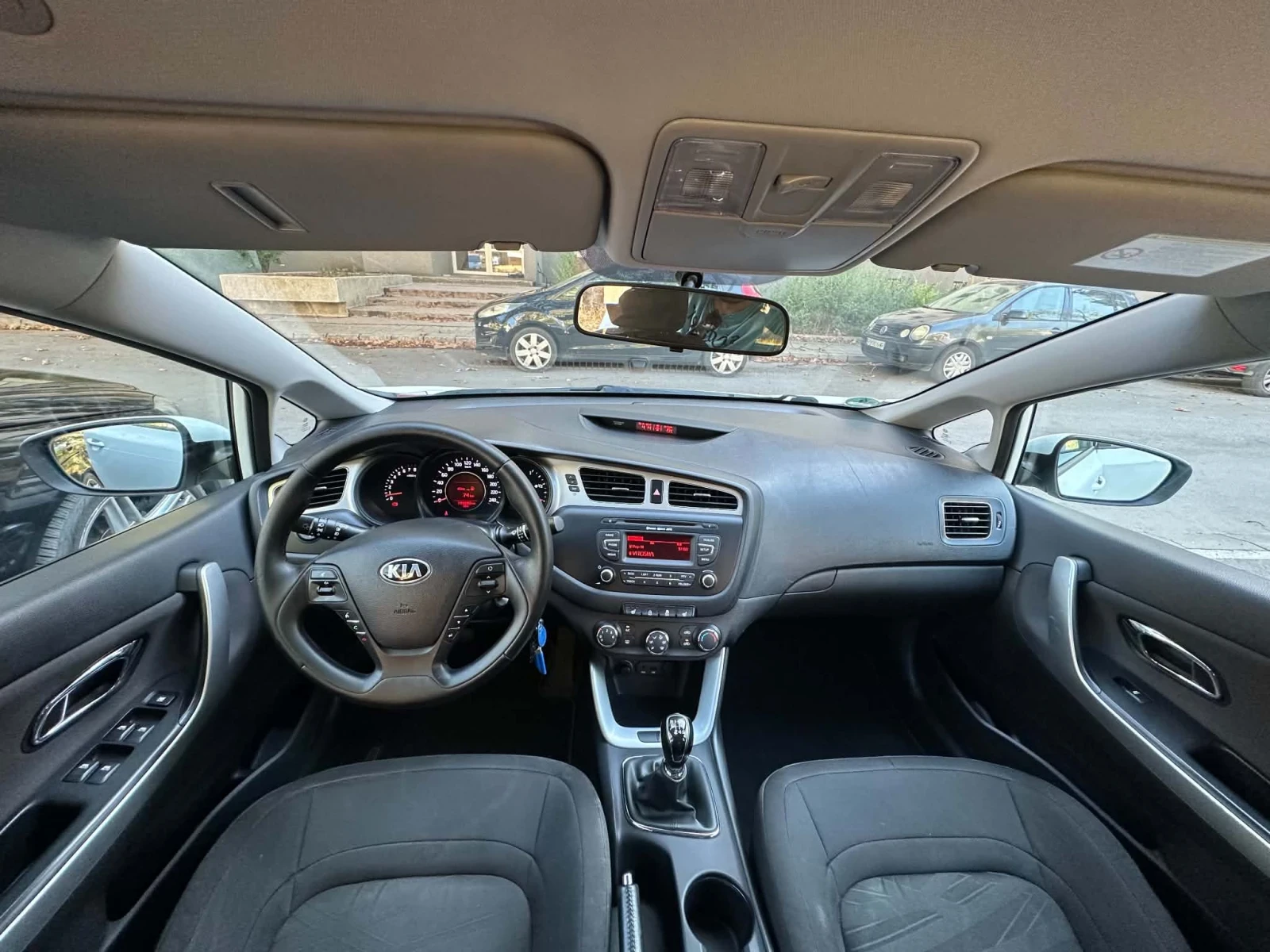 Kia Ceed 1.4  100кс, снимка 13 - Автомобили и джипове - 56058880
