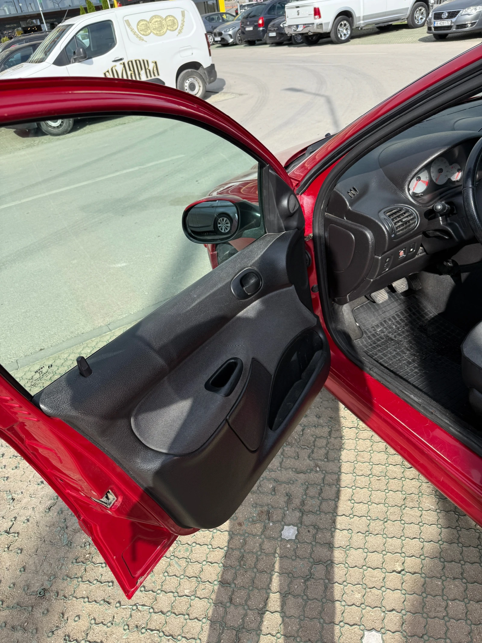 Peugeot 206, снимка 7 - Автомобили и джипове - 56379029