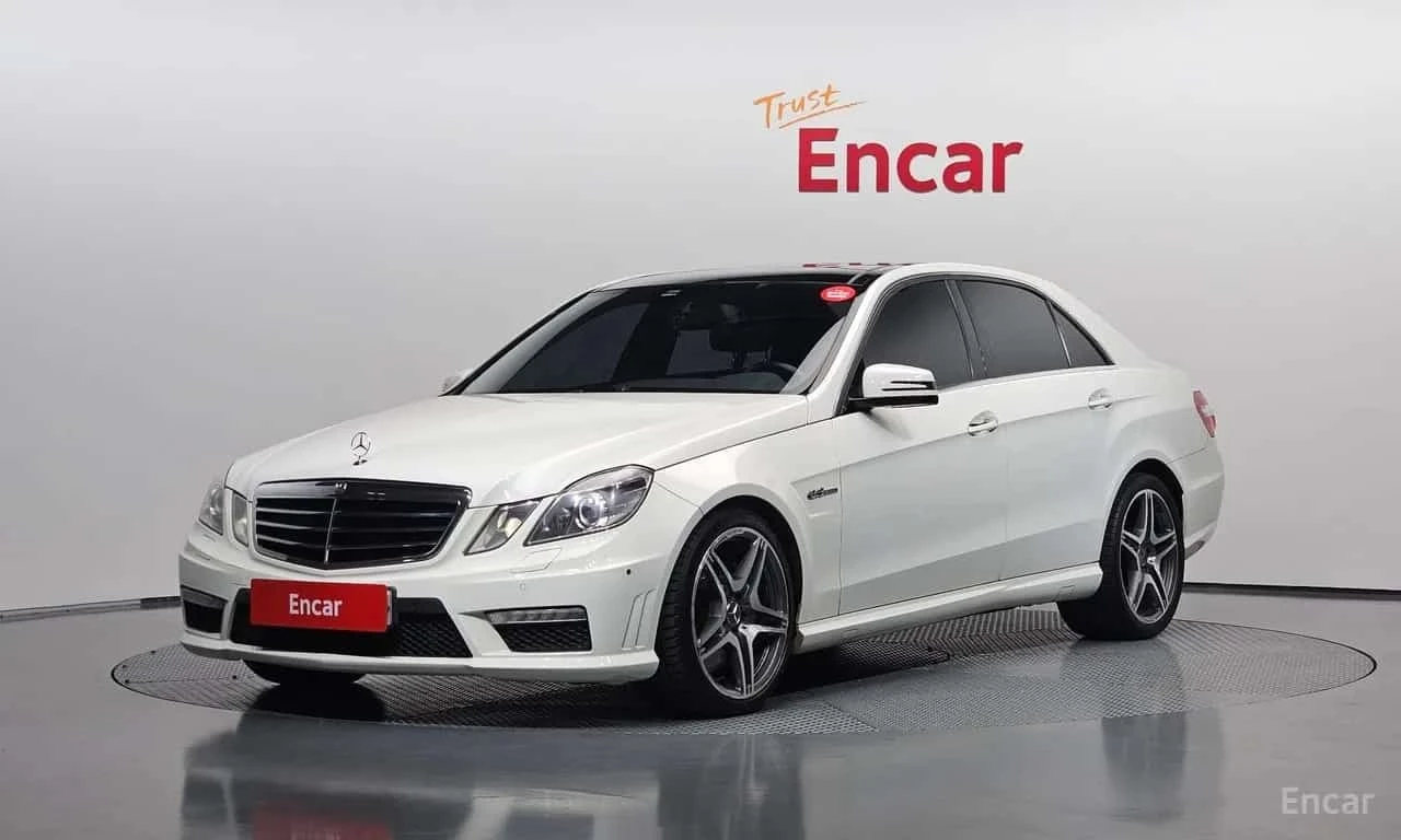 Mercedes-Benz E 63 AMG * АВТОКРЕДИТ БЕЗ ПЪРВОНАЧАЛНА ВНОСКА* 