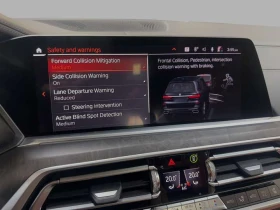 BMW X7 xDrive40i M-Sport | Loaded | 6-Pass | CleanCarfax!, снимка 14