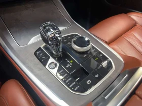 BMW X7 xDrive40i M-Sport | Loaded | 6-Pass | CleanCarfax!, снимка 9