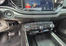 Dodge Durango R/T 5.7 HEMI * ОБДУХ * CARPLAY * CARFAX * , снимка 7