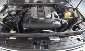 VW Touareg 3.0 TDI BlueMotion Premium, снимка 9