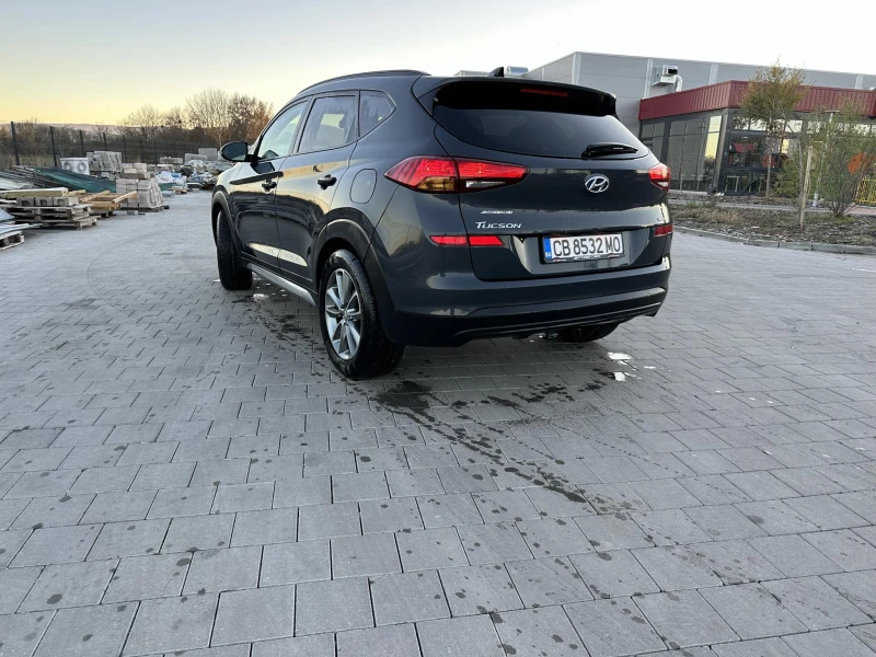 Hyundai Tucson, снимка 2 - Автомобили и джипове - 52824156