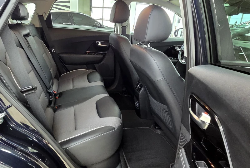 Kia Niro 64KWh/2022/В ГАРАНЦИЯ/СЕРВИЗНА КНИЖКА, снимка 10 - Автомобили и джипове - 52854040