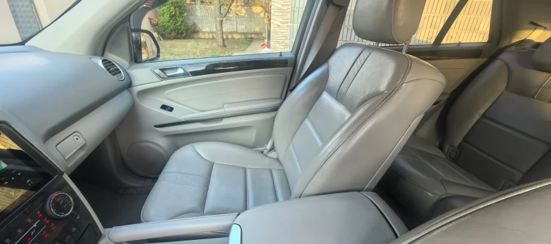 Mercedes-Benz ML, снимка 9 - Автомобили и джипове - 52900279