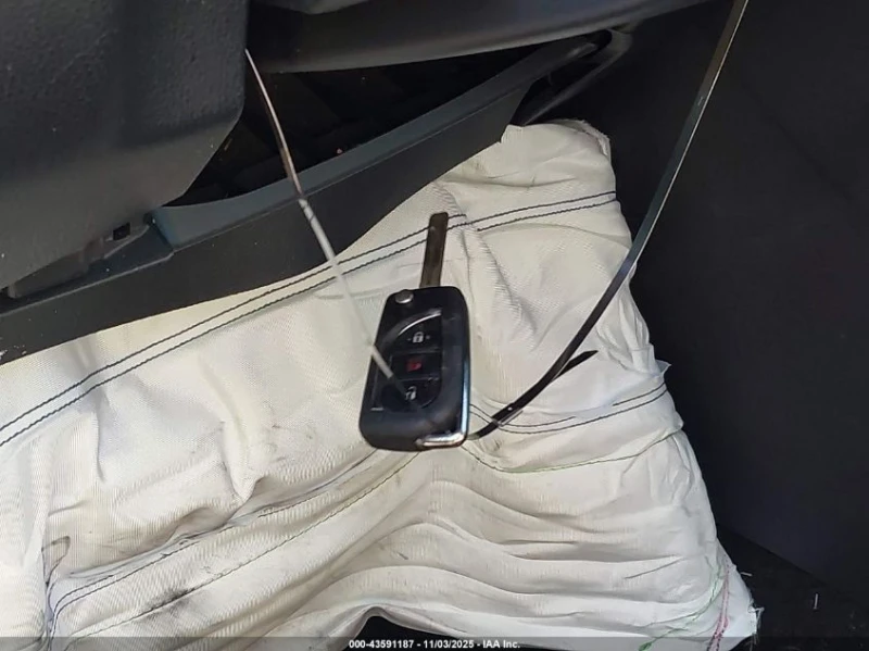 Toyota Rav4 2.5l Le, снимка 11 - Автомобили и джипове - 53584997