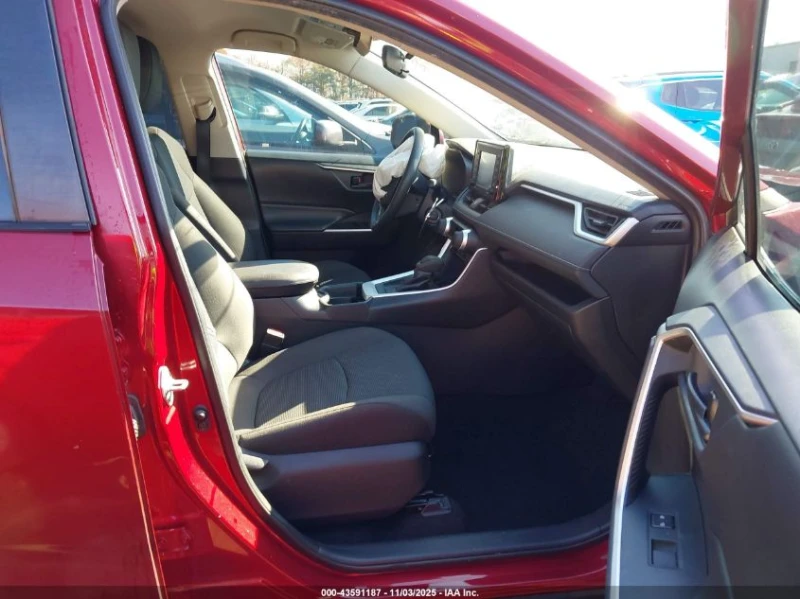 Toyota Rav4 2.5l Le, снимка 5 - Автомобили и джипове - 53584997