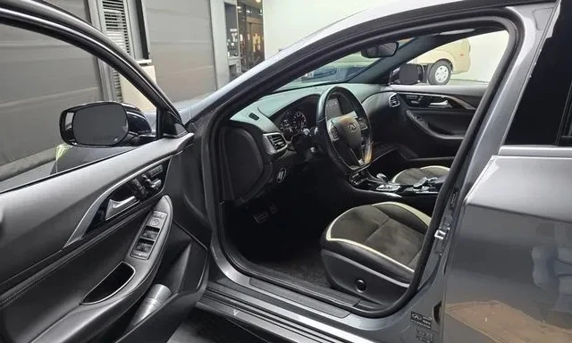 Infiniti Q30 2.0T 4x4  - изображение 10