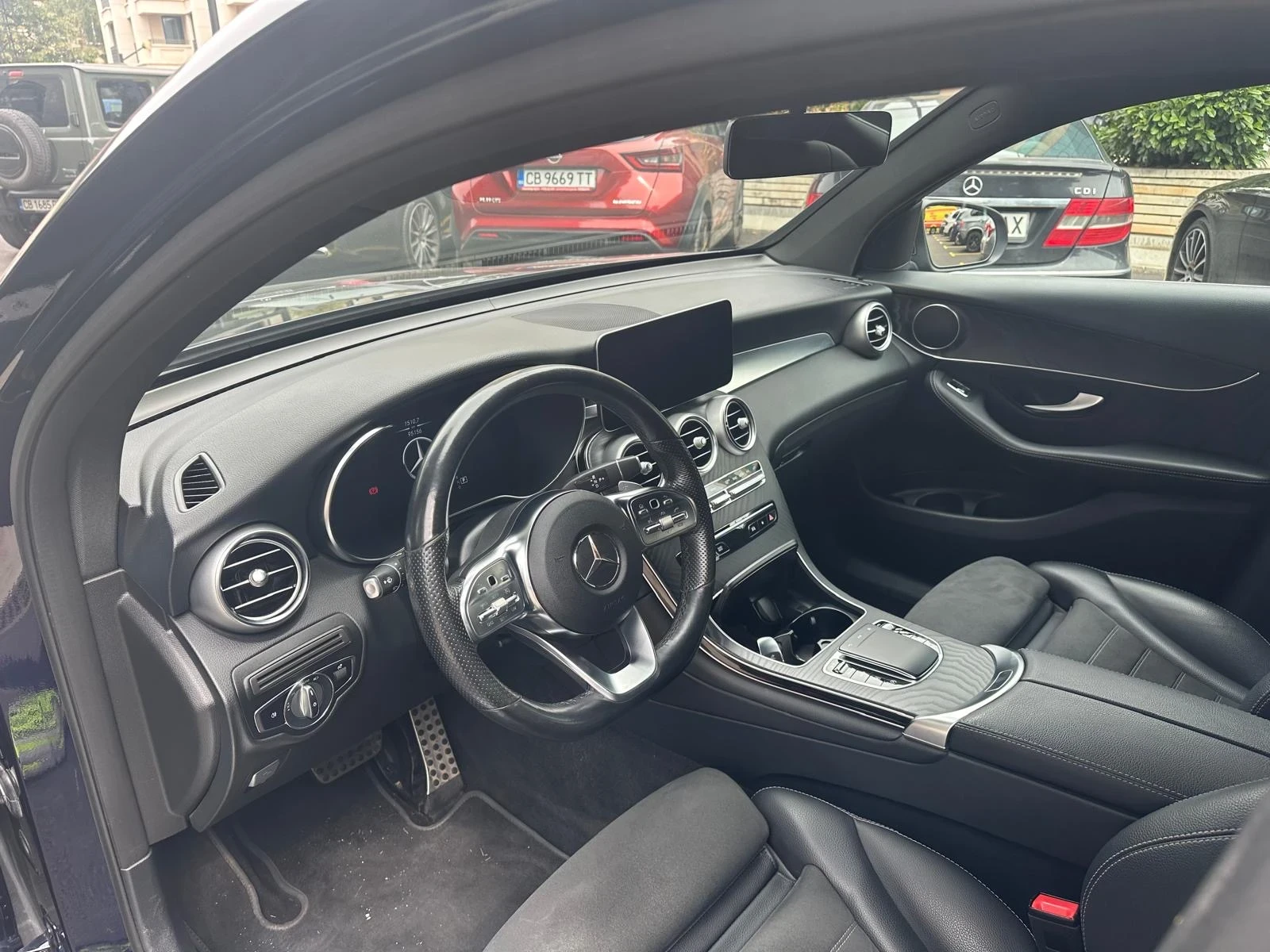 Mercedes-Benz GLC 300  - изображение 7