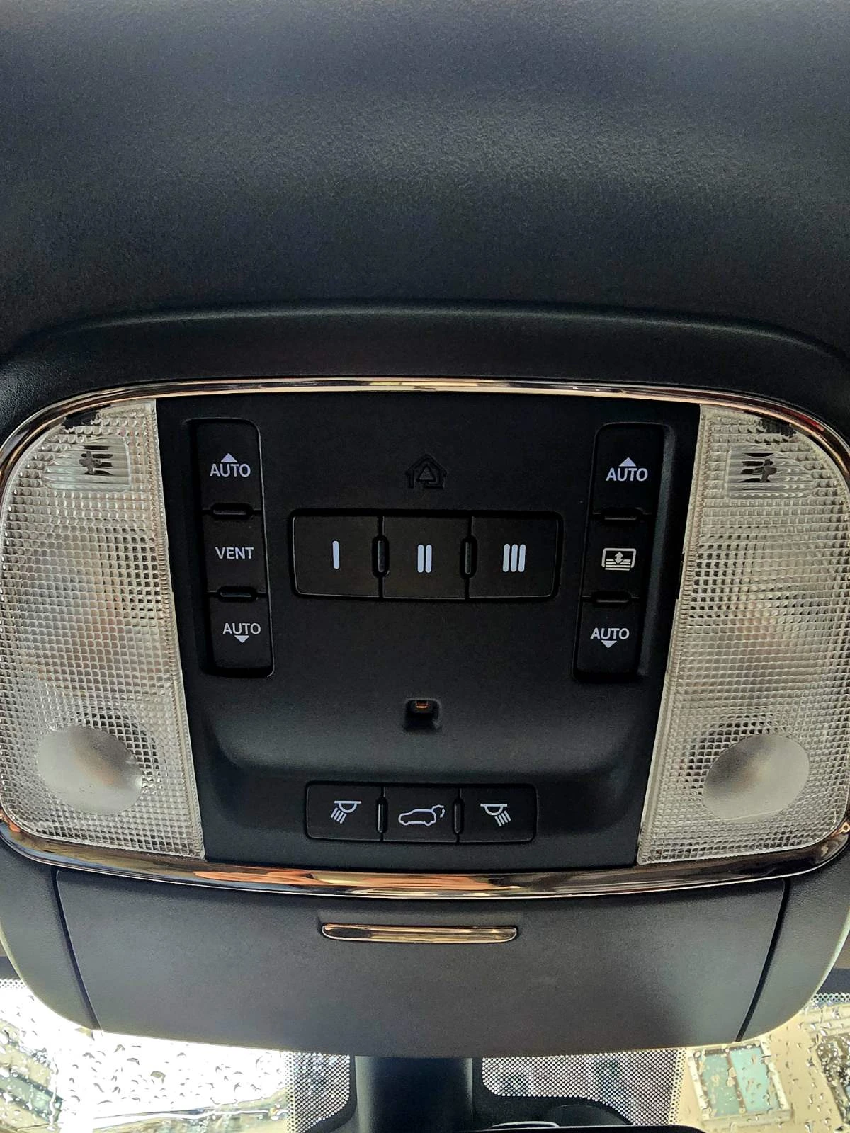 Jeep Grand cherokee 5.7 HEMI SUMMIT, снимка 14 - Автомобили и джипове - 54209646