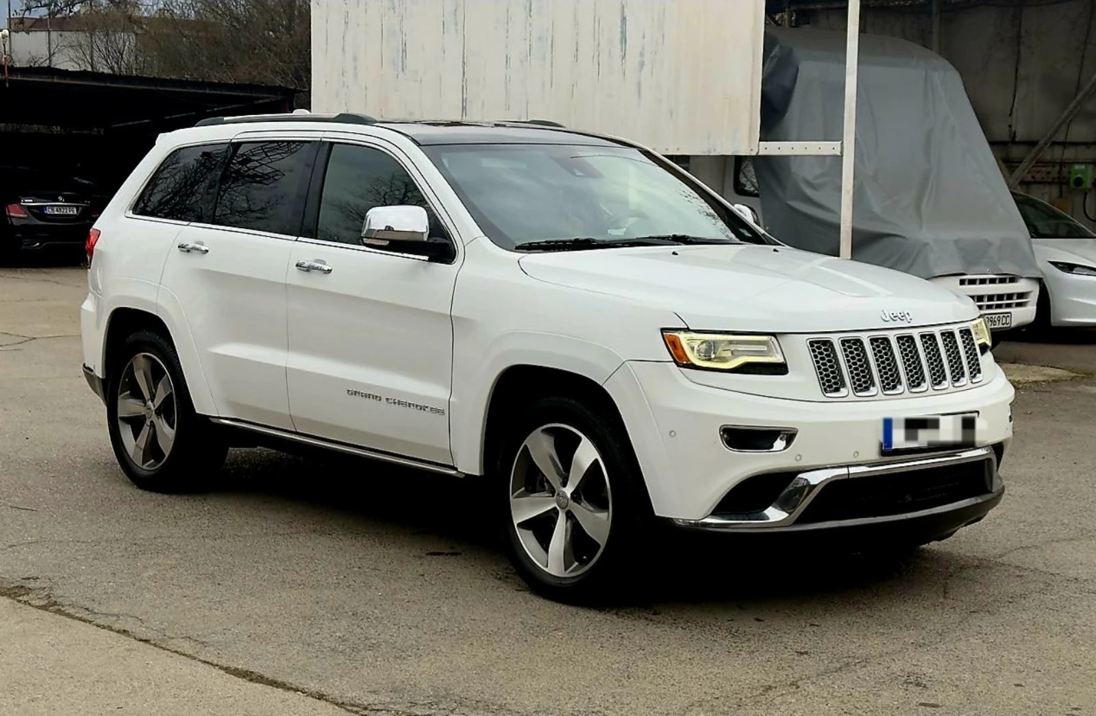 Jeep Grand cherokee 5.7 HEMI SUMMIT