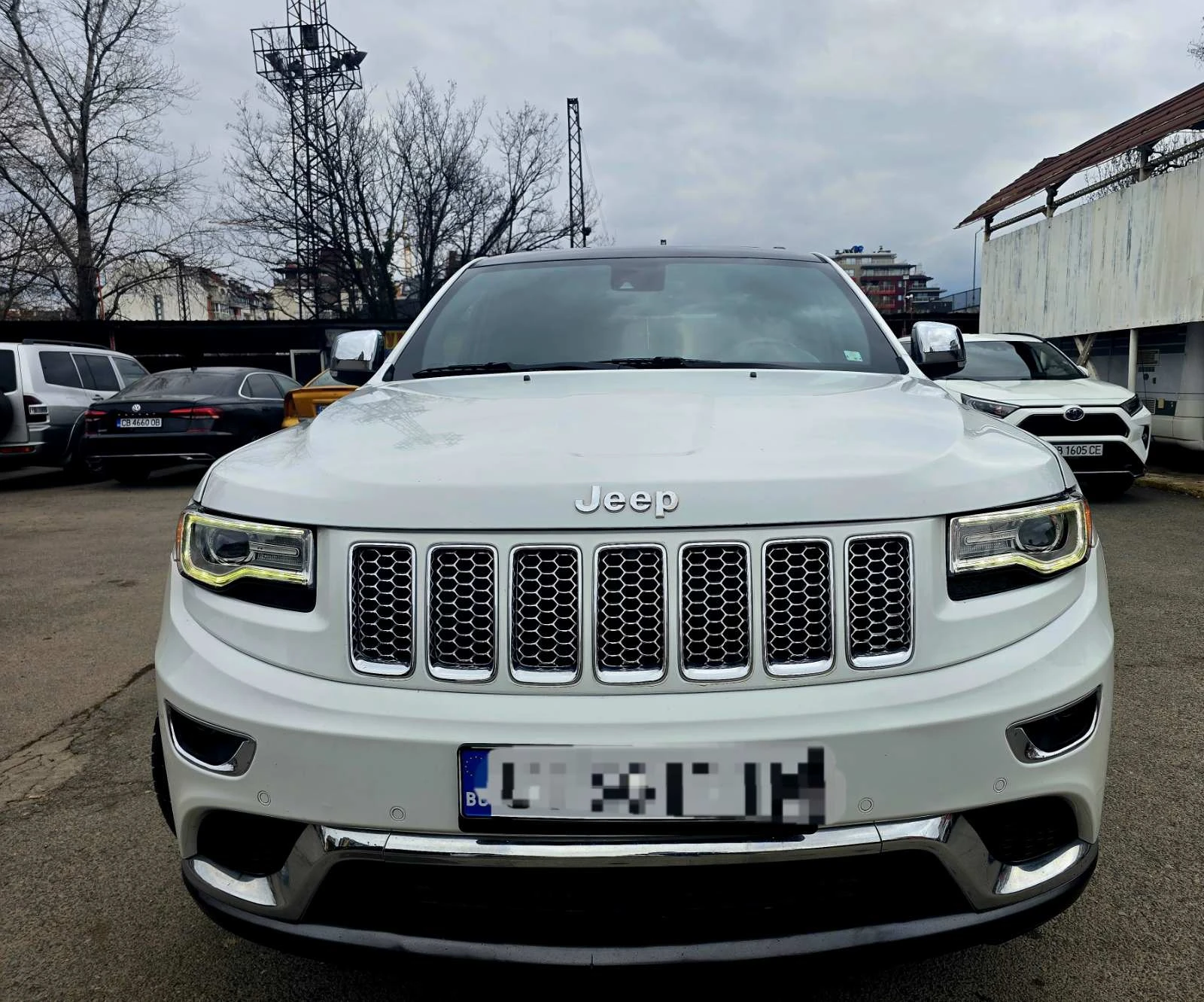 Jeep Grand cherokee 5.7 HEMI SUMMIT, снимка 7 - Автомобили и джипове - 54209646