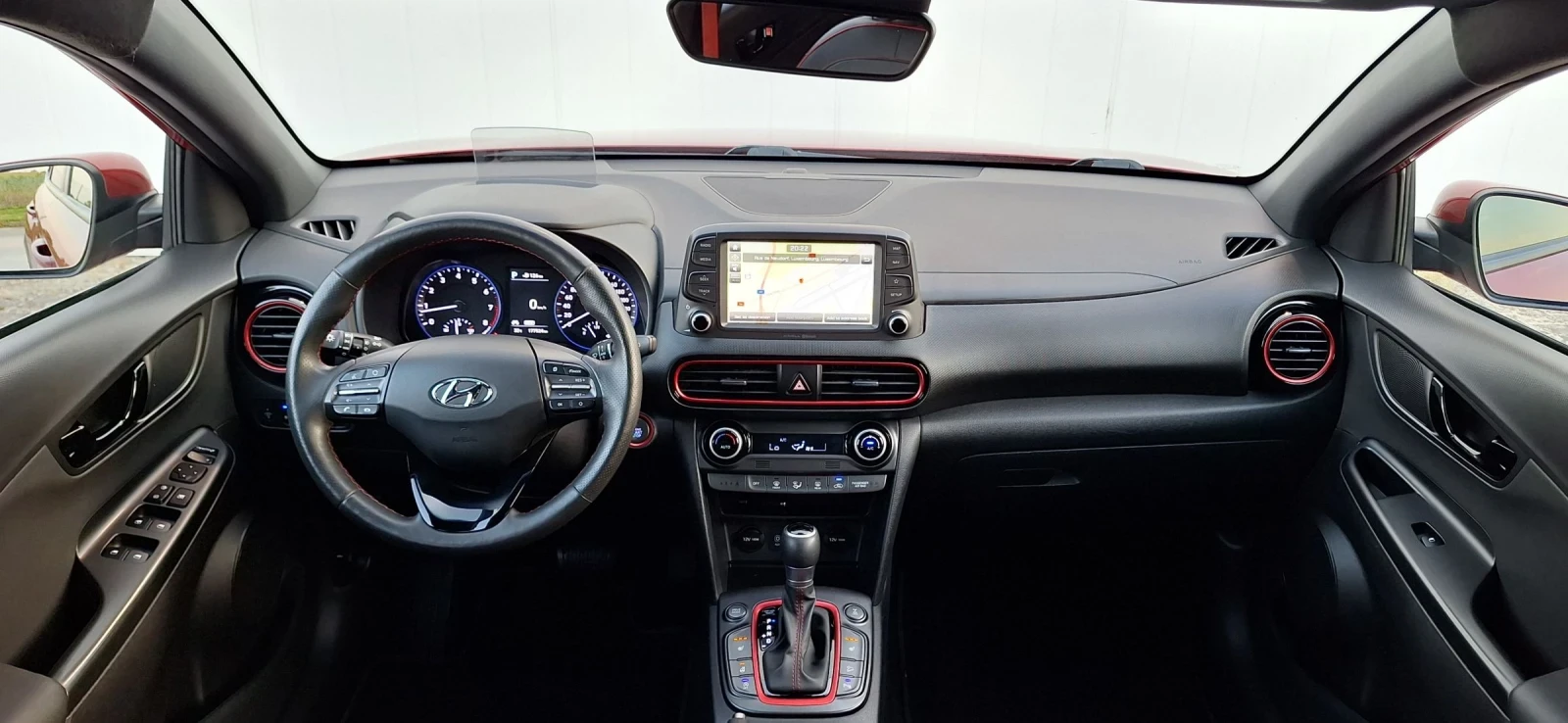 Hyundai Kona 1.6T PREMIUM 4WD ВСИЧКИ ЕКСТРИ СЕРВИЗНА КНИЖКА , снимка 8 - Автомобили и джипове - 55015889