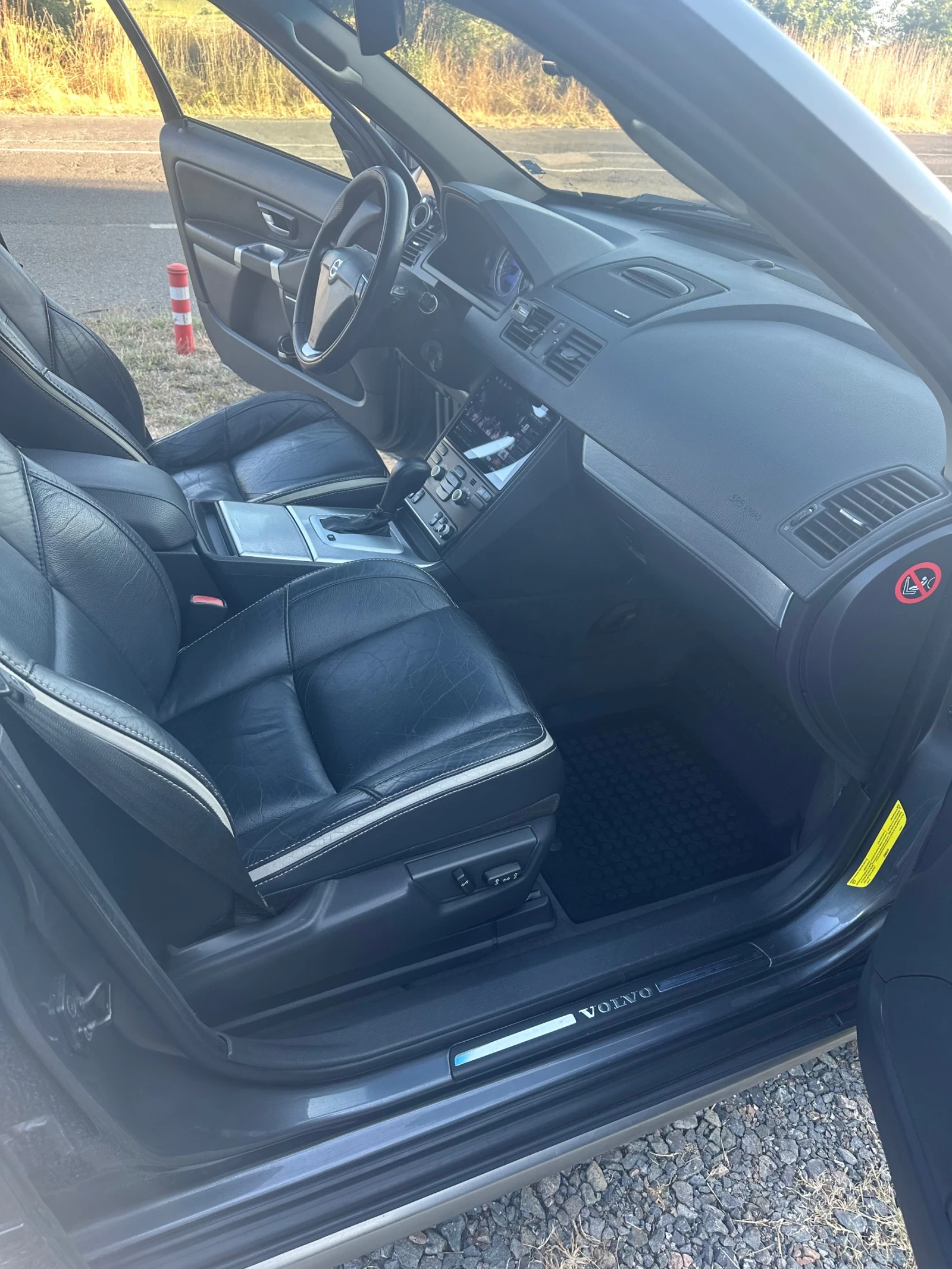Volvo Xc90 V8 SPORT, снимка 9 - Автомобили и джипове - 55579105