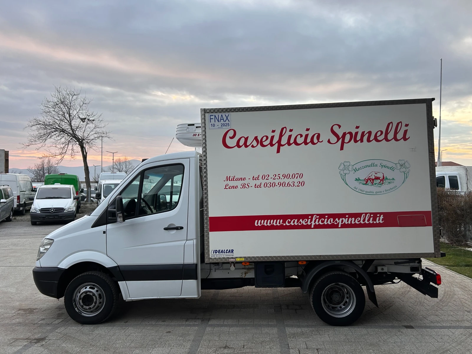 Mercedes-Benz Sprinter 413CDI до 3.5т. Хладилен + ток  - изображение 4