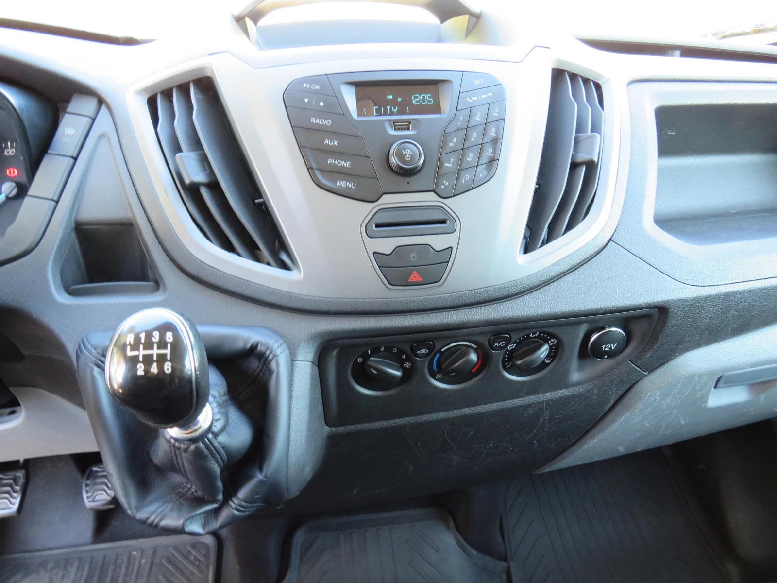 Ford Transit * * * 2.2DIESEL  .* * *  | Mobile.bg   11