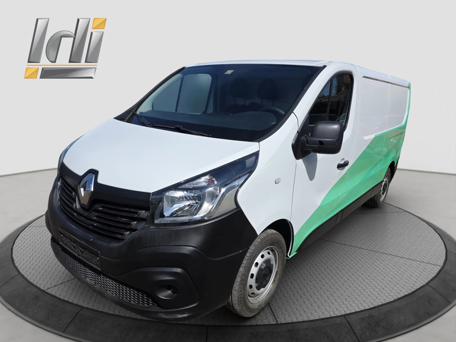 Renault Trafic 1.6 dci, снимка 2 - Бусове и автобуси - 55936012