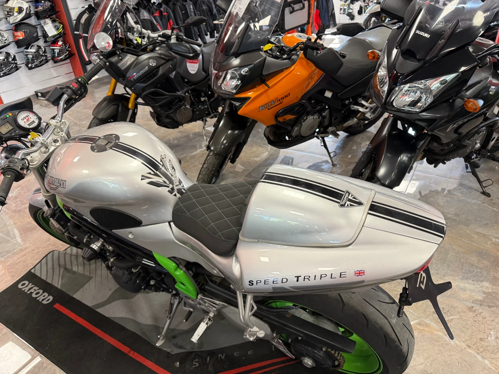 Triumph Speed Triple 955I - изображение 10