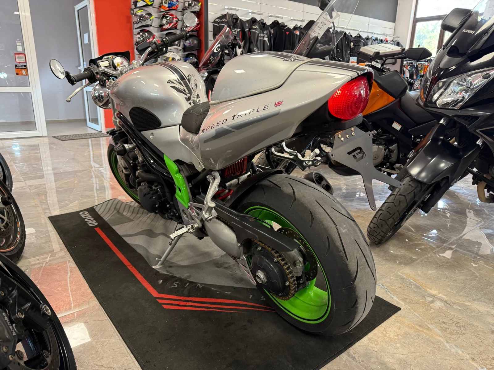 Triumph Speed Triple 955I - изображение 9