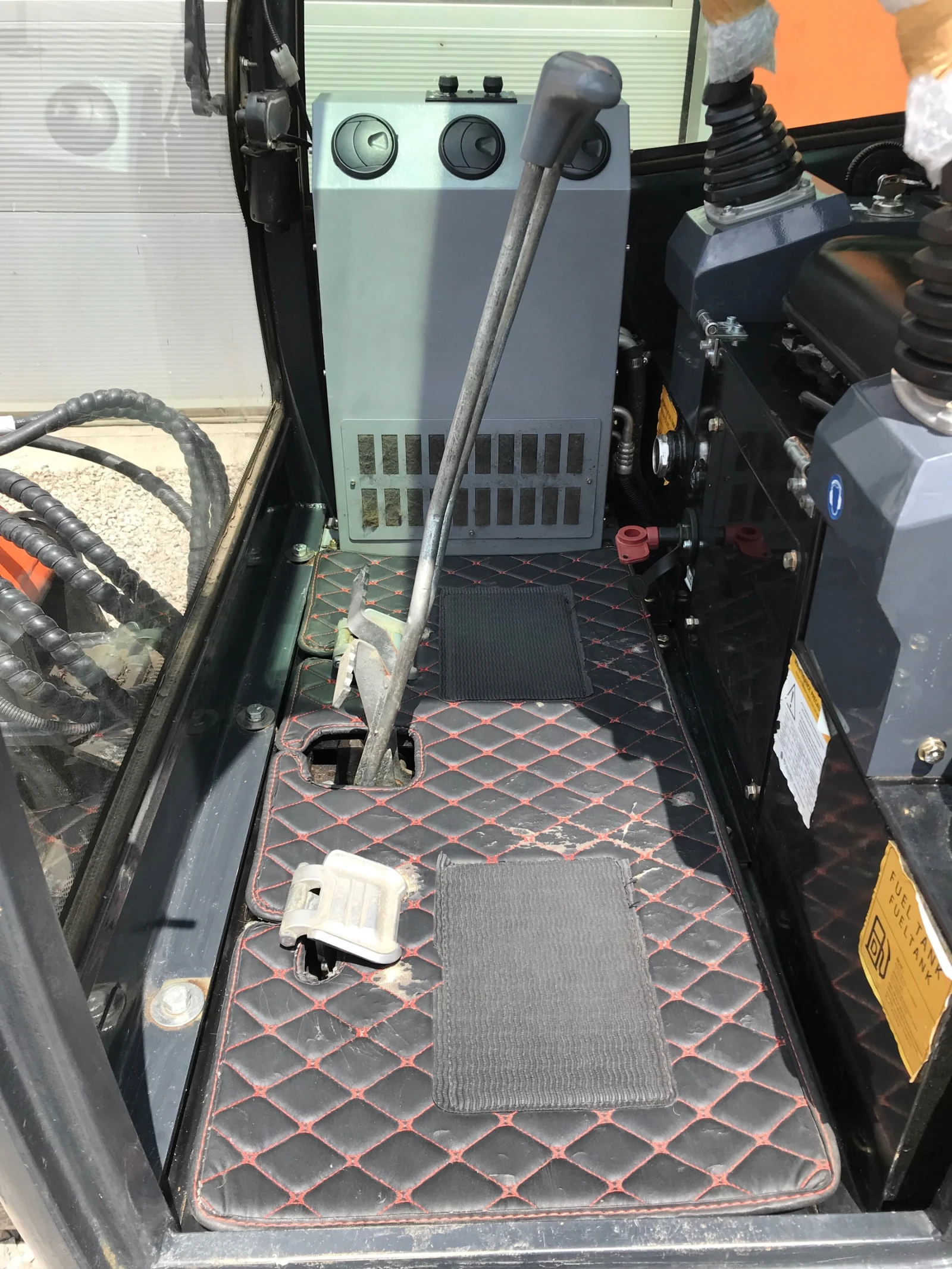 Багер Kubota 2 ТОНА, КЛИМА - изображение 8