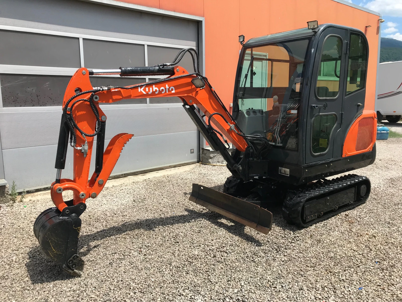 ����� Kubota 2 ����, ����� | Mobile.bg � ����������� 1