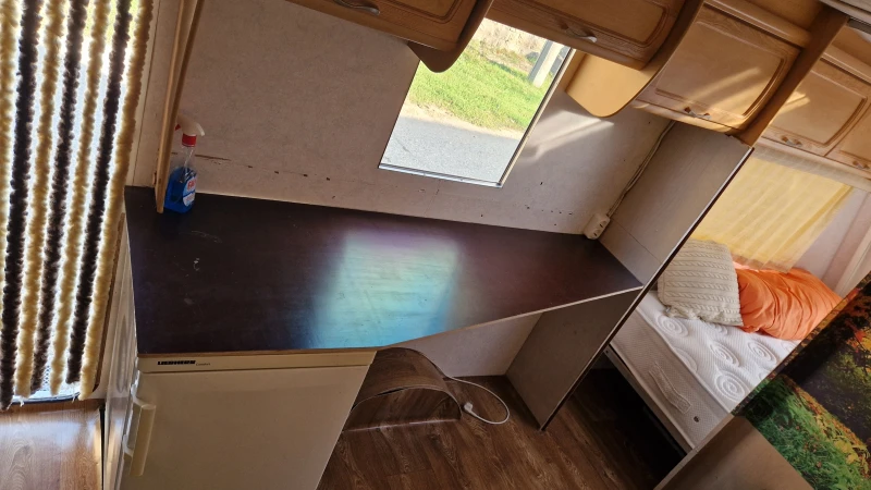 Каравана Compas Омега 524 , снимка 2 - Каравани и кемпери - 52349978