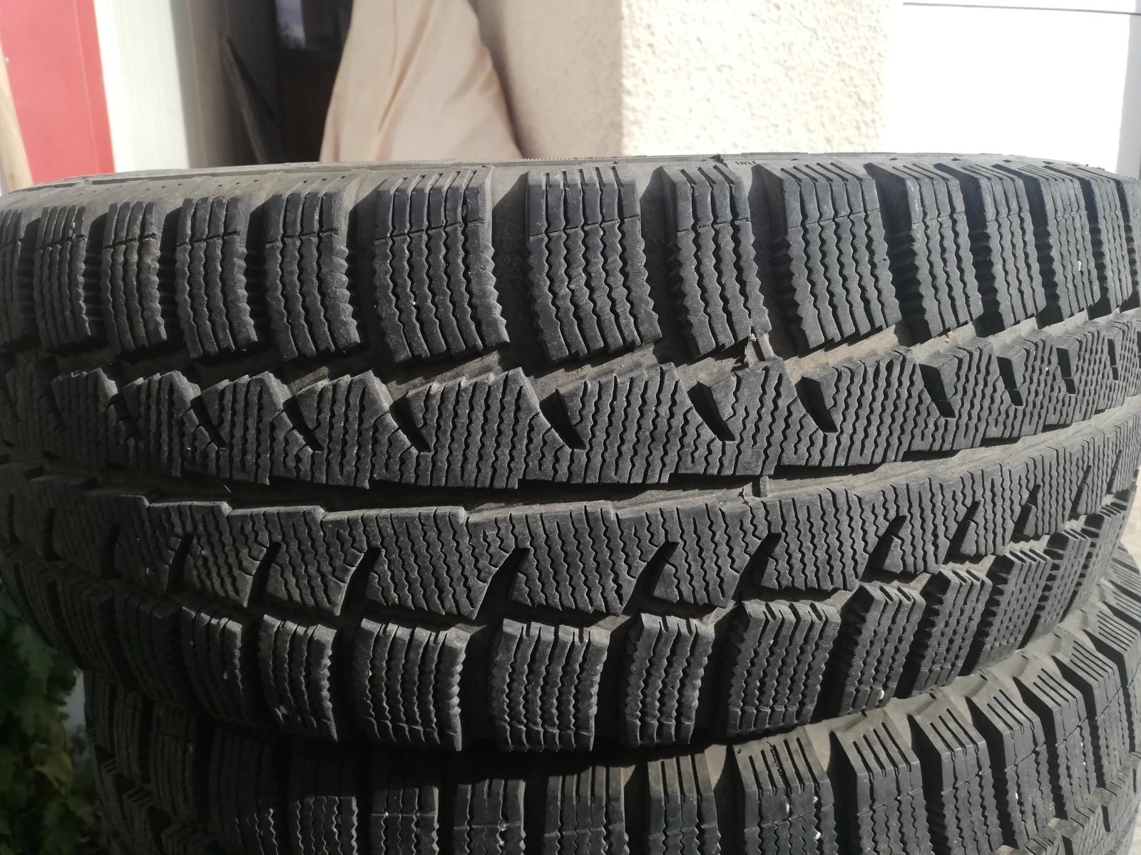 ���� 215/65R16 | Mobile.bg � ����������� 2