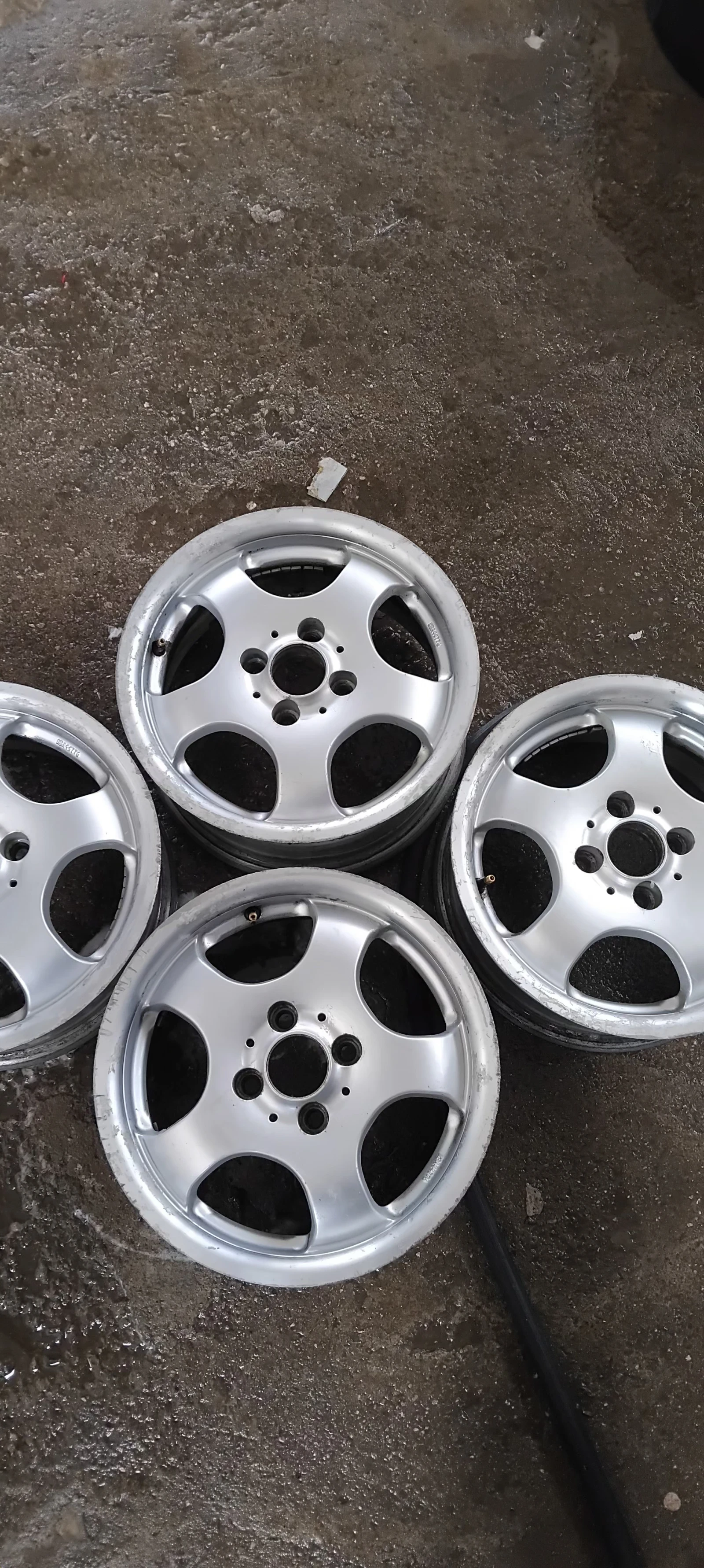 Джанти, снимка 2 - Гуми и джанти - 53990810