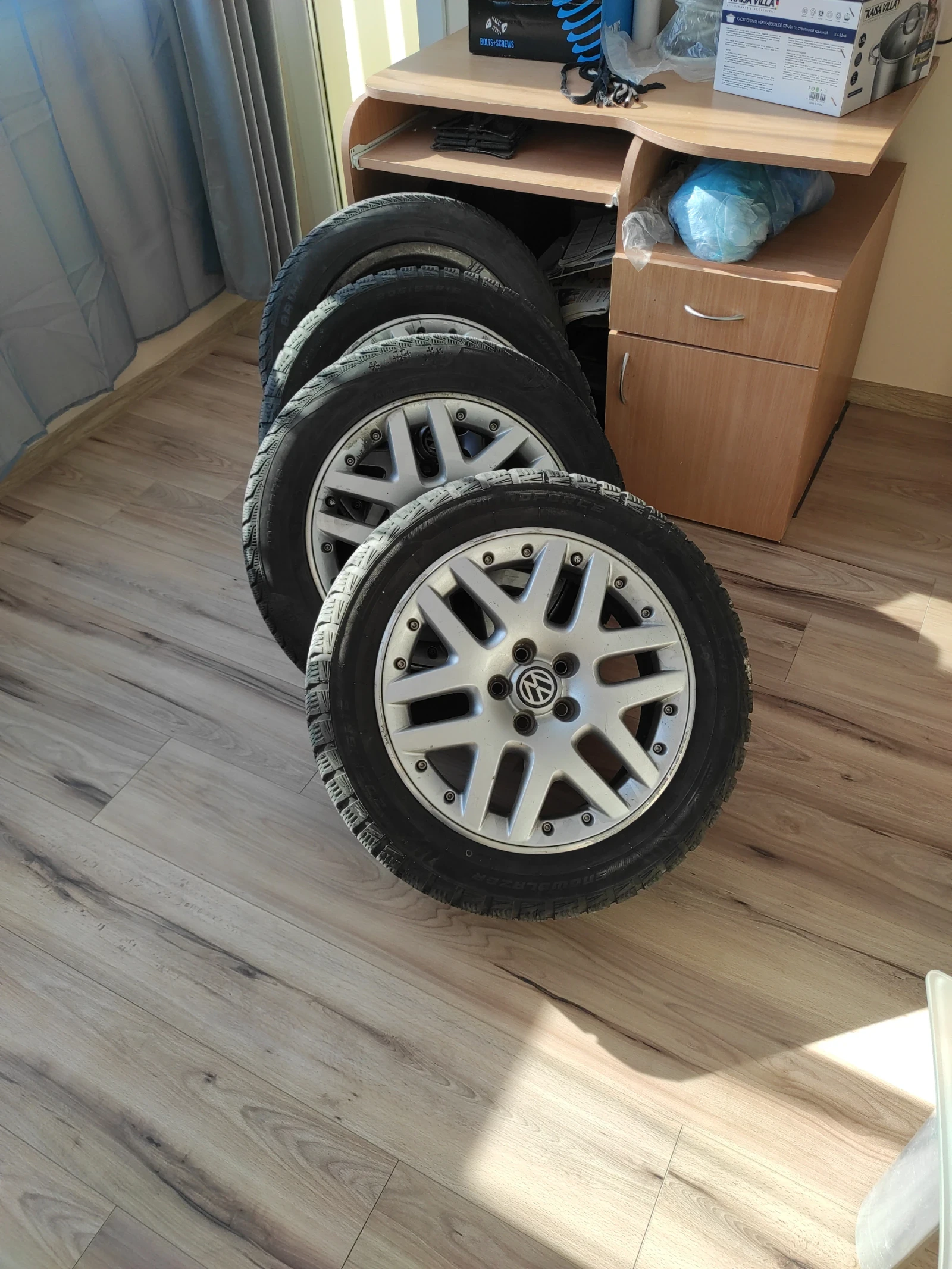 ���� � ������ 205/55R16 �� VW | Mobile.bg � ����������� 16
