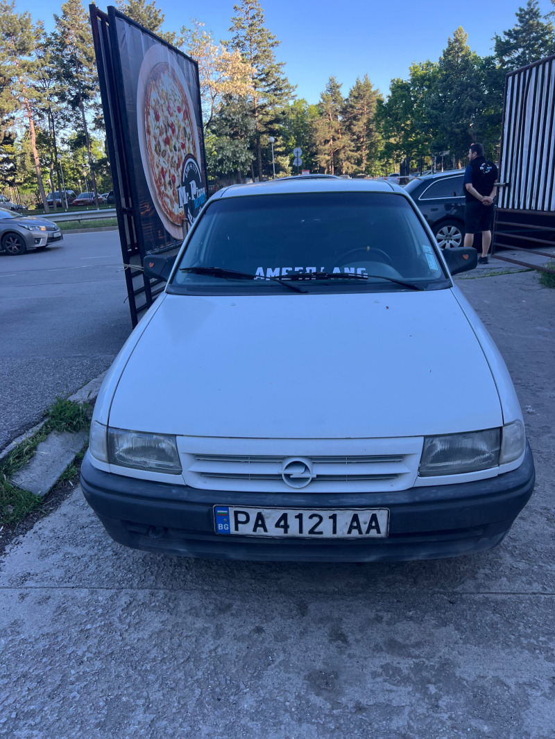 Opel Astra, снимка 2 - Автомобили и джипове - 45686558