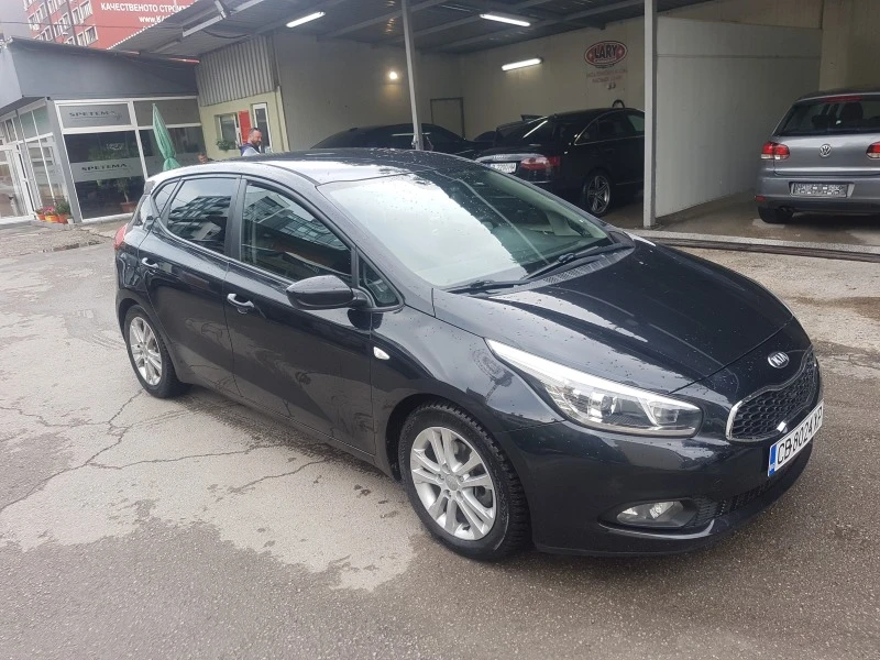 Kia Ceed 1.4I GAZ, снимка 5 - Автомобили и джипове - 45943371