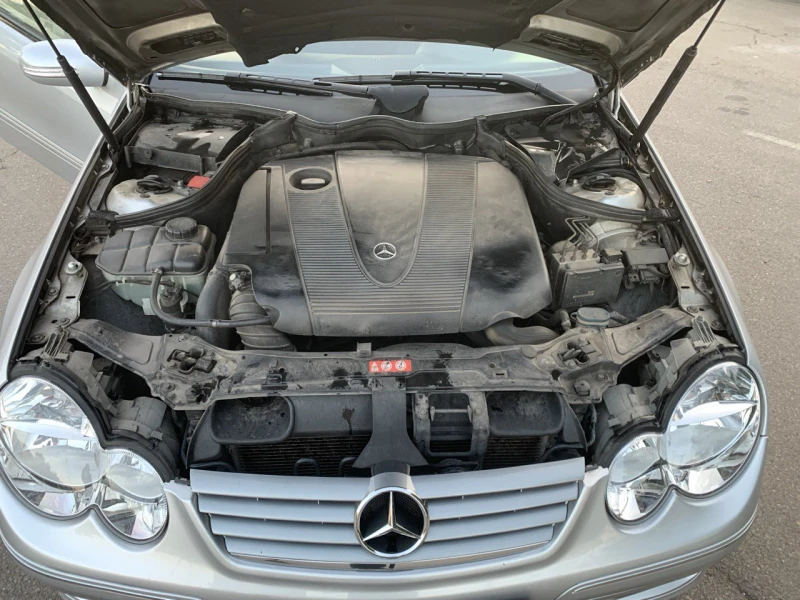 Mercedes-Benz C 220, снимка 15 - Автомобили и джипове - 47347473