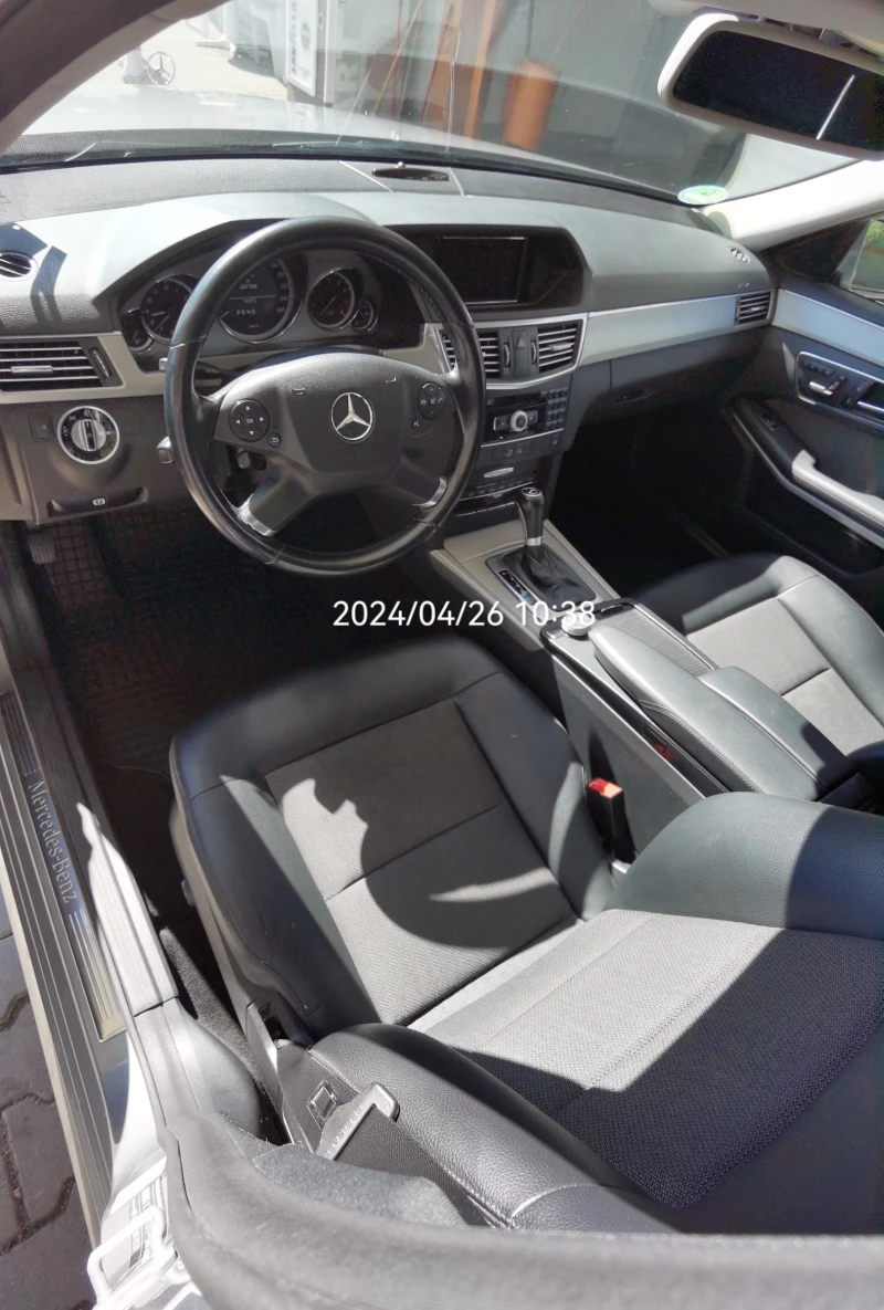 Mercedes-Benz E 250, снимка 16 - Автомобили и джипове - 47367741