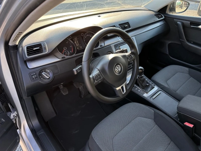 VW Passat 2.0 TDI, снимка 11 - Автомобили и джипове - 47434382