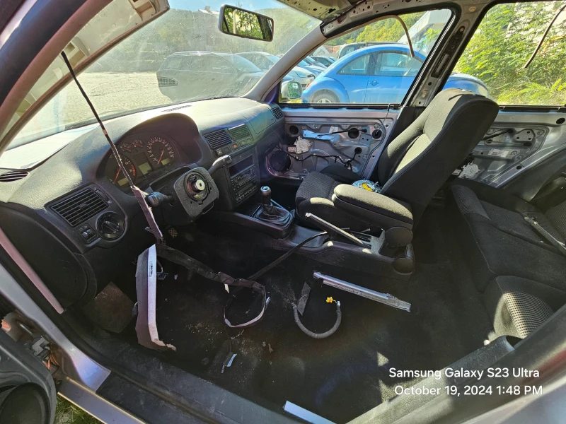 VW Golf 1, 6, снимка 5 - Автомобили и джипове - 48321523