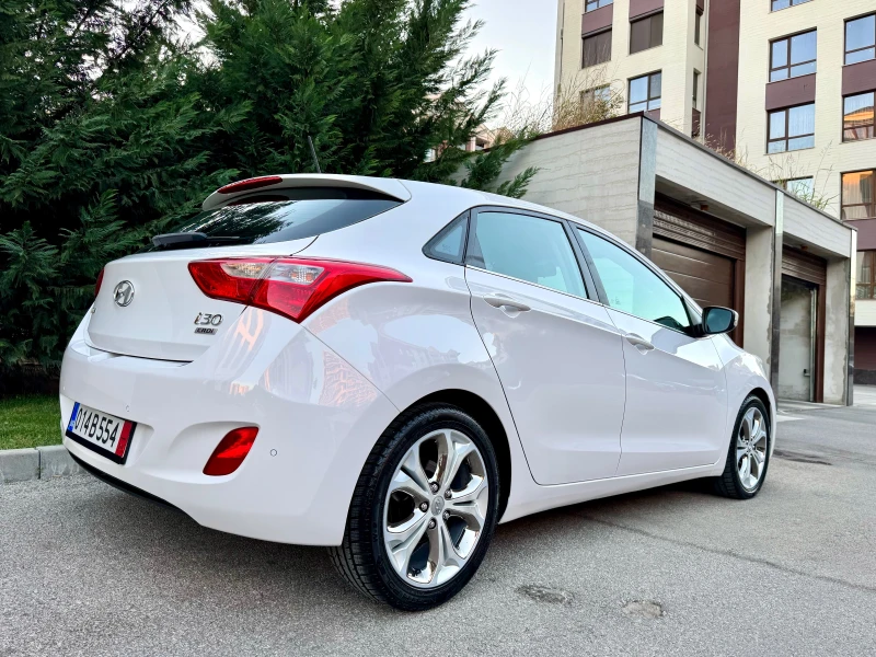 Hyundai I30 1.6CRDI NAVI KAMERA PARKTRONIK FACE LIFT, снимка 5 - Автомобили и джипове - 47694214